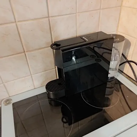 Moblierte Mit Guter Offentlichen Anbindung דירה *