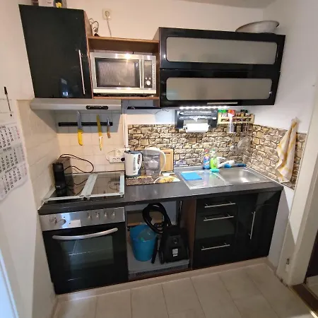 Appartement Moblierte Mit Guter Offentlichen Anbindung